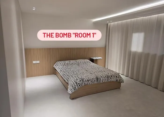 The Gangnam Private Stay, "premium 3-room Suite", "5 Min To Gangnam Station" Сеул